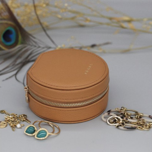 boite à bijoux reonde en cuir camel - boite à bijoux de voyage - boutique bijoux en ligne